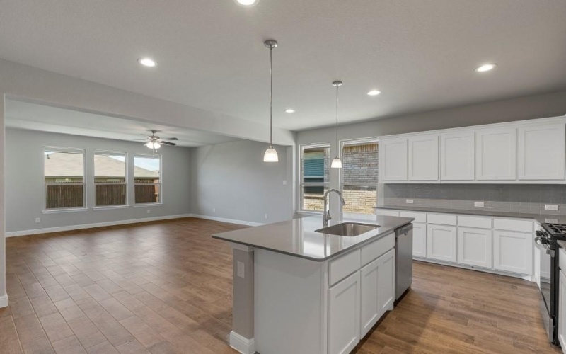 208 DUNMORE Drive, Fort Worth, TX 76052, 4 Bedrooms Bedrooms, ,2 BathroomsBathrooms,Residential,For Sale,208 DUNMORE Drive,20397014
