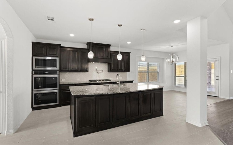 370 Broadmoor Lane, Ovilla, TX 75154, 4 Habitaciones Habitaciones , ,3 BañosBaños,Residential,En Venta,370 Broadmoor Lane,20404141
