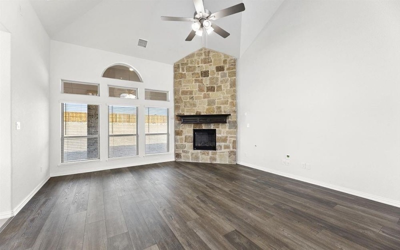370 Broadmoor Lane, Ovilla, TX 75154, 4 Habitaciones Habitaciones , ,3 BañosBaños,Residential,En Venta,370 Broadmoor Lane,20404141