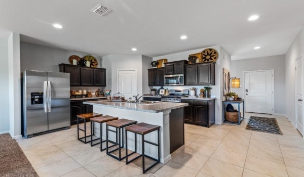 621 SAND POINT Drive, Fort Worth, TX 76131, 4 Bedrooms Bedrooms, ,3 BathroomsBathrooms,Residential,For Sale,621 SAND POINT Drive,20409095
