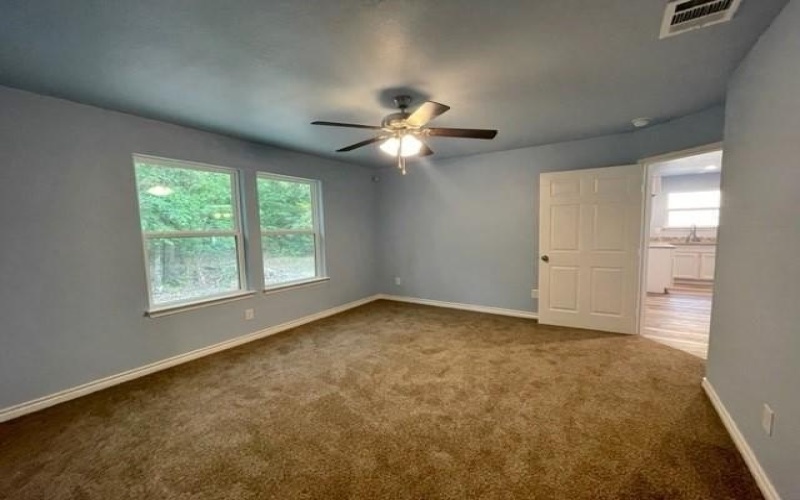 913 HILLBURN Drive, West Tawakoni, TX 75474, 3 Bedrooms Bedrooms, ,3 BathroomsBathrooms,Residential,For Sale,913 HILLBURN Drive,20428679