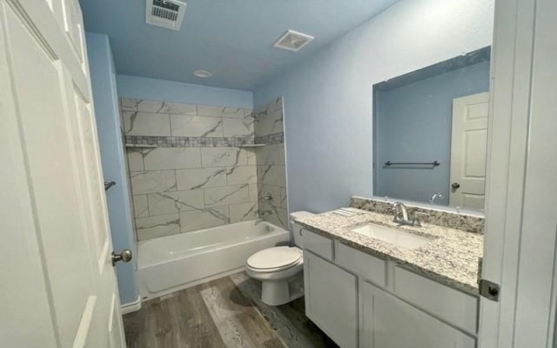 913 HILLBURN Drive, West Tawakoni, TX 75474, 3 Bedrooms Bedrooms, ,3 BathroomsBathrooms,Residential,For Sale,913 HILLBURN Drive,20428679