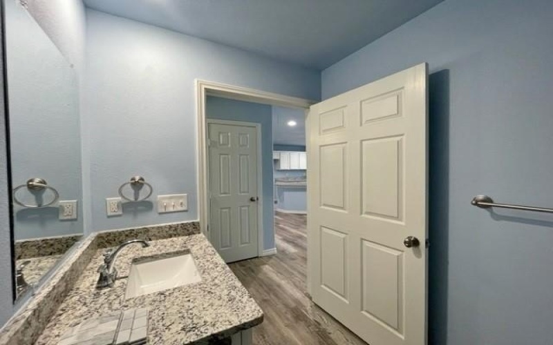 913 HILLBURN Drive, West Tawakoni, TX 75474, 3 Bedrooms Bedrooms, ,3 BathroomsBathrooms,Residential,For Sale,913 HILLBURN Drive,20428679