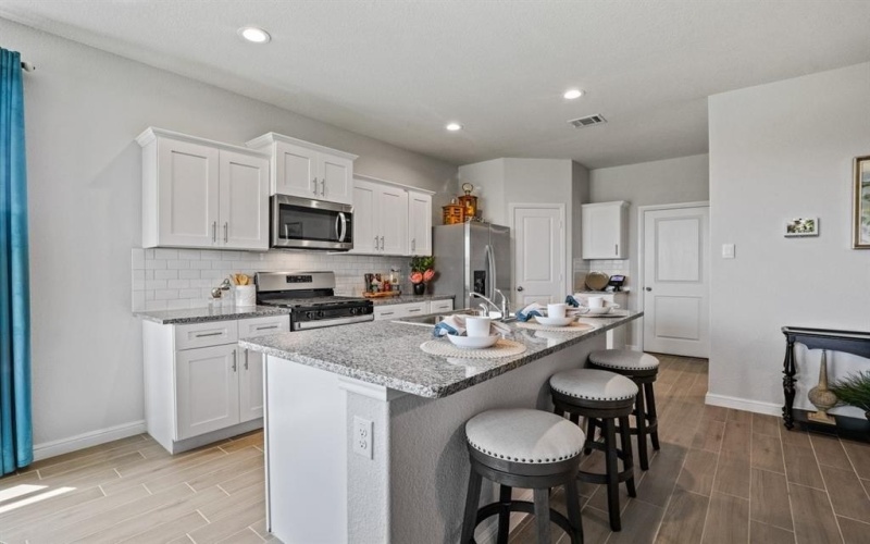 8913 BOULDER OAK Boulevard, Fort Worth, TX 76131, 4 Bedrooms Bedrooms, ,2 BathroomsBathrooms,Residential,For Sale,8913 BOULDER OAK Boulevard,20458124