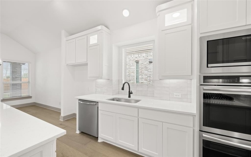 1212 Turkey Trot Drive, Mansfield, TX 76063, 5 Habitaciones Habitaciones , ,5 BañosBaños,Residential,En Venta,1212 Turkey Trot Drive,20460847