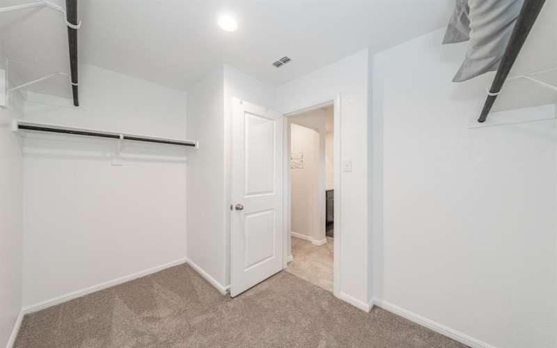5817 Morrow Point Drive, Denton, TX 76226, 4 Bedrooms Bedrooms, ,2 BathroomsBathrooms,Residential Lease,For Rent,5817 Morrow Point Drive,20476224
