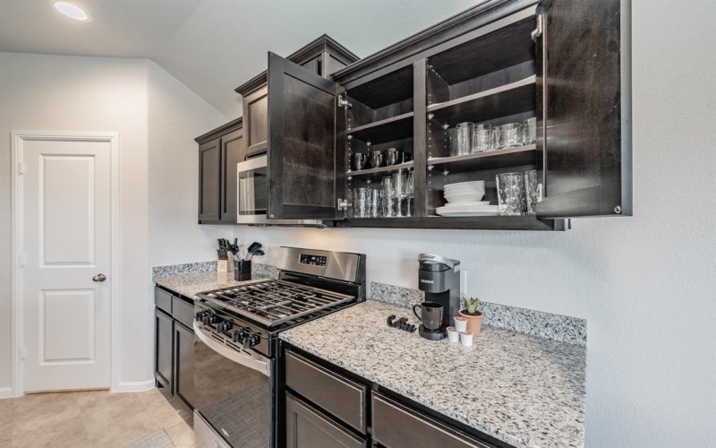 5817 Morrow Point Drive, Denton, TX 76226, 4 Bedrooms Bedrooms, ,2 BathroomsBathrooms,Residential Lease,For Rent,5817 Morrow Point Drive,20476224
