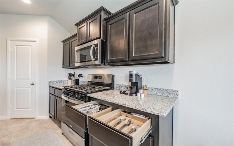5817 Morrow Point Drive, Denton, TX 76226, 4 Bedrooms Bedrooms, ,2 BathroomsBathrooms,Residential Lease,For Rent,5817 Morrow Point Drive,20476224