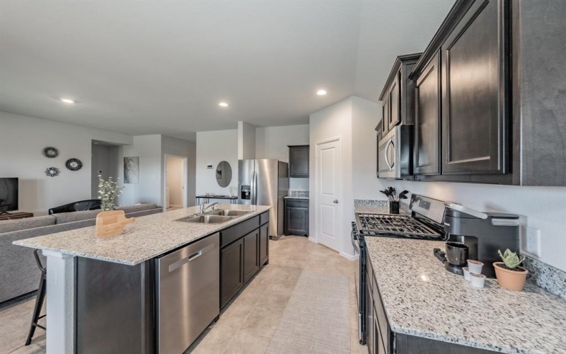 5817 Morrow Point Drive, Denton, TX 76226, 4 Bedrooms Bedrooms, ,2 BathroomsBathrooms,Residential Lease,For Rent,5817 Morrow Point Drive,20476224