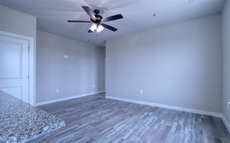 201 E 5th Street #TBD202, Ferris, TX 75125, 1 Bedroom Bedrooms, ,1 BathroomBathrooms,Residential Lease,For Rent,201 E 5th Street,20488985