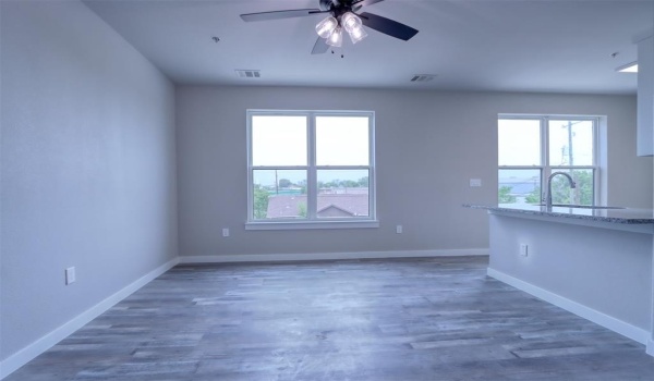 201 E 5th Street #TBD202, Ferris, TX 75125, 1 Bedroom Bedrooms, ,1 BathroomBathrooms,Residential Lease,For Rent,201 E 5th Street,20488985