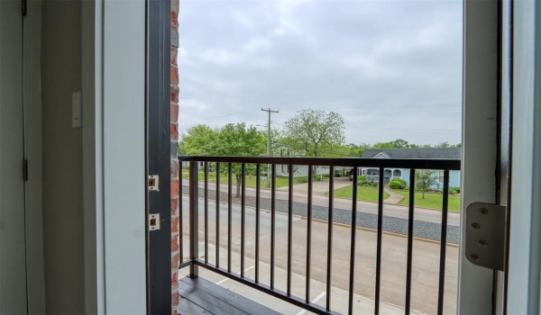 201 E 5th Street #TBD202, Ferris, TX 75125, 1 Bedroom Bedrooms, ,1 BathroomBathrooms,Residential Lease,For Rent,201 E 5th Street,20488985