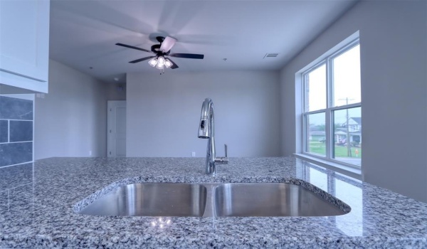 201 E 5th Street #TBD202, Ferris, TX 75125, 1 Bedroom Bedrooms, ,1 BathroomBathrooms,Residential Lease,For Rent,201 E 5th Street,20488985
