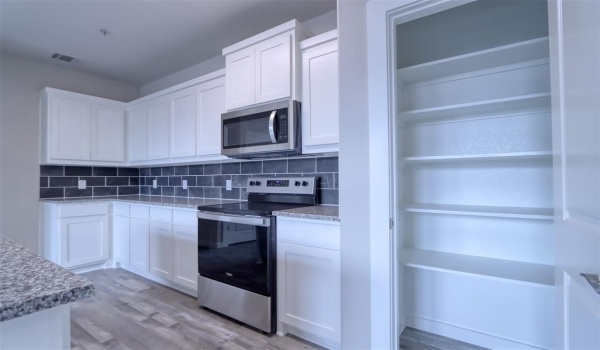201 E 5th Street #TBD201, Ferris, TX 75125, 2 Bedrooms Bedrooms, ,1 BathroomBathrooms,Residential Lease,For Rent,201 E 5th Street,20488994