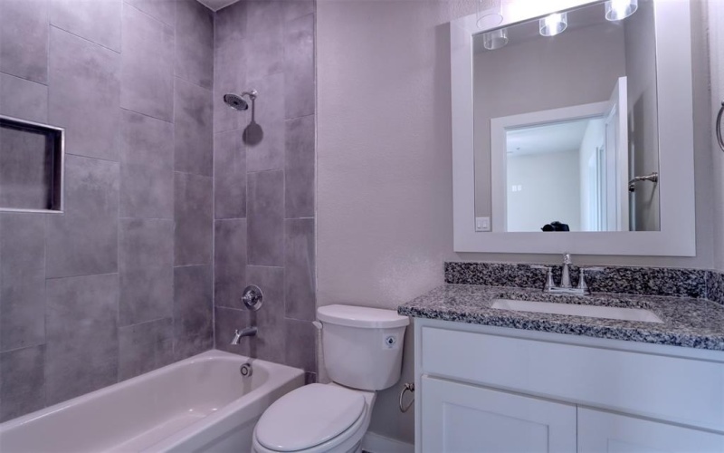 201 E 5th Street #TBD201, Ferris, TX 75125, 2 Bedrooms Bedrooms, ,1 BathroomBathrooms,Residential Lease,For Rent,201 E 5th Street,20488994