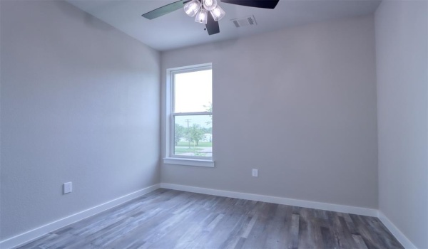201 E 5th Street #TBD201, Ferris, TX 75125, 2 Bedrooms Bedrooms, ,1 BathroomBathrooms,Residential Lease,For Rent,201 E 5th Street,20488994