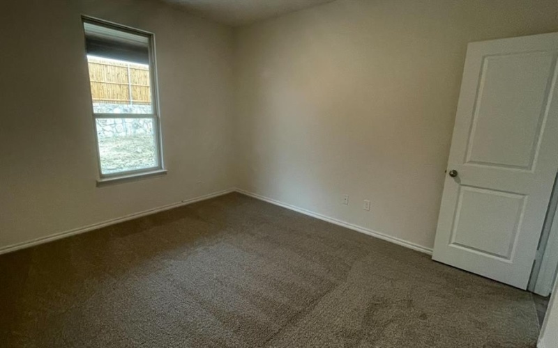 17300 Lake Ray Hubbard Drive, Forney, TX 75126, 4 Bedrooms Bedrooms, ,2 BathroomsBathrooms,Residential,For Sale,17300 Lake Ray Hubbard Drive,20489254