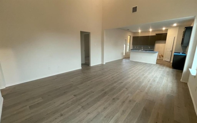 17300 Lake Ray Hubbard Drive, Forney, TX 75126, 4 Bedrooms Bedrooms, ,2 BathroomsBathrooms,Residential,For Sale,17300 Lake Ray Hubbard Drive,20489254