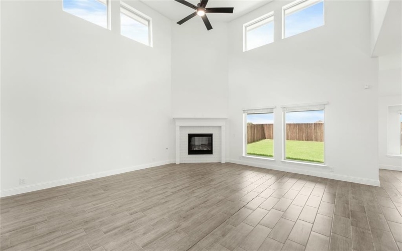913 Cannes Drive, Red Oak, TX 75154, 5 Habitaciones Habitaciones , ,5 BañosBaños,Residential,En Venta,913 Cannes Drive,20490139