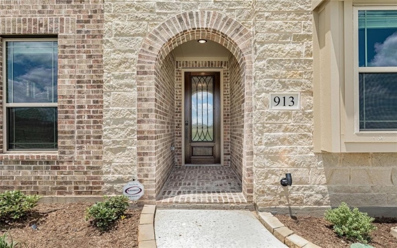 913 Cannes Drive, Red Oak, TX 75154, 5 Habitaciones Habitaciones , ,5 BañosBaños,Residential,En Venta,913 Cannes Drive,20490139