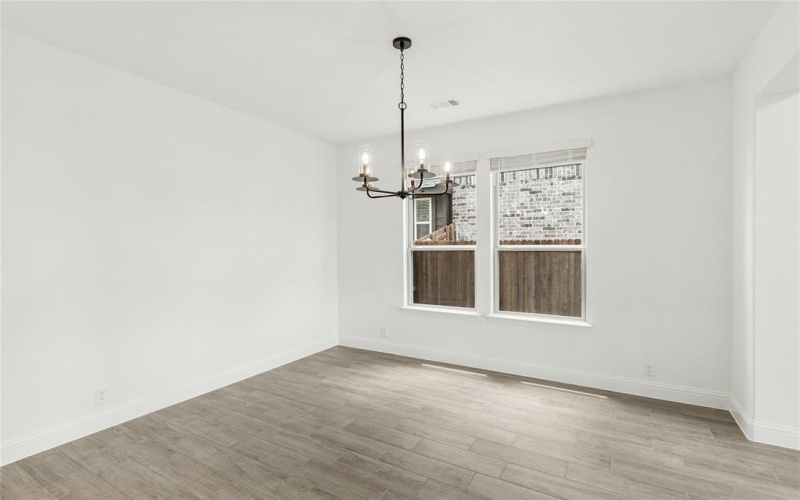 913 Cannes Drive, Red Oak, TX 75154, 5 Habitaciones Habitaciones , ,5 BañosBaños,Residential,En Venta,913 Cannes Drive,20490139