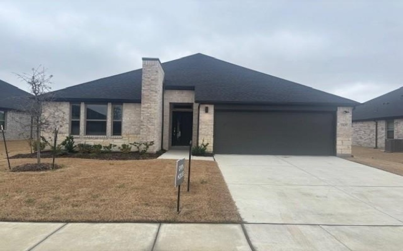 165 Arcane Street, Greenville, TX 75402, 3 Bedrooms Bedrooms, ,2 BathroomsBathrooms,Residential,For Sale,165 Arcane Street,20492526
