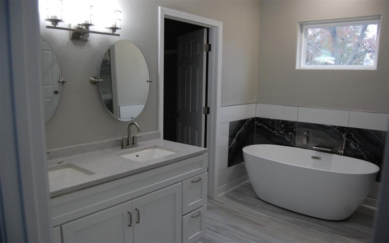 23001 Red Azalea Lane, Lindale, TX 75771, 4 Bedrooms Bedrooms, ,2 BathroomsBathrooms,Residential,For Sale,23001 Red Azalea Lane,20494744