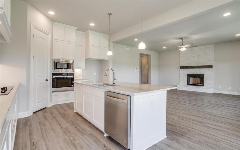 5621 Rutherford Drive, Midlothian, TX 76065, 3 Habitaciones Habitaciones , ,2 BañosBaños,Residential,En Venta,5621 Rutherford Drive,20496671