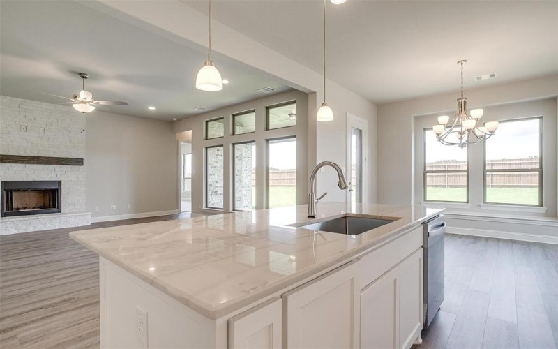 5621 Rutherford Drive, Midlothian, TX 76065, 3 Habitaciones Habitaciones , ,2 BañosBaños,Residential,En Venta,5621 Rutherford Drive,20496671