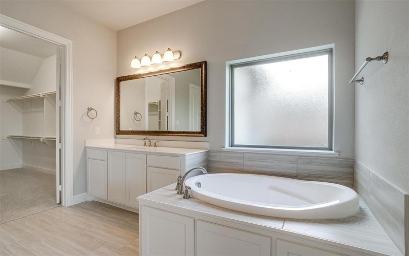 5621 Rutherford Drive, Midlothian, TX 76065, 3 Habitaciones Habitaciones , ,2 BañosBaños,Residential,En Venta,5621 Rutherford Drive,20496671