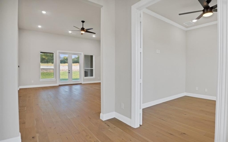 880 San Saba E, Midlothian, TX 76065, 4 Habitaciones Habitaciones , ,3 BañosBaños,Residential,En Venta,880 San Saba E,20510270