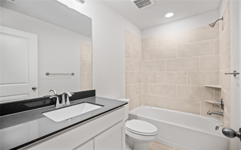 7905 Bayside Drive, Rowlett, TX 75088, 3 Bedrooms Bedrooms, ,3 BathroomsBathrooms,Residential,For Sale,7905 Bayside Drive,20517383