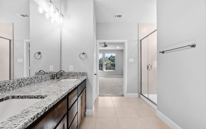 2108 Briarwood Drive, Bridgeport, TX 76426, 3 Habitaciones Habitaciones , ,2 BañosBaños,Residential,En Venta,2108 Briarwood Drive,20610634