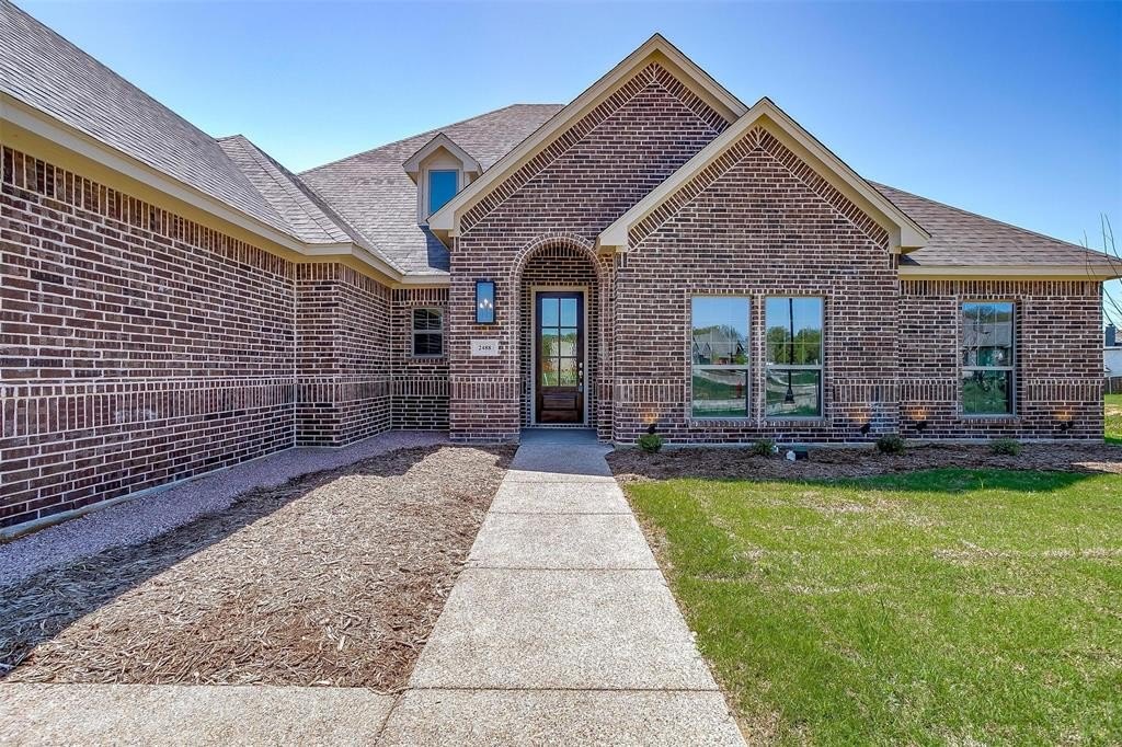 2488 Timber Hills Drive, Burleson, TX 76028, 5 Habitaciones Habitaciones , ,3 BañosBaños,Residential,En Venta,2488 Timber Hills Drive,20654055