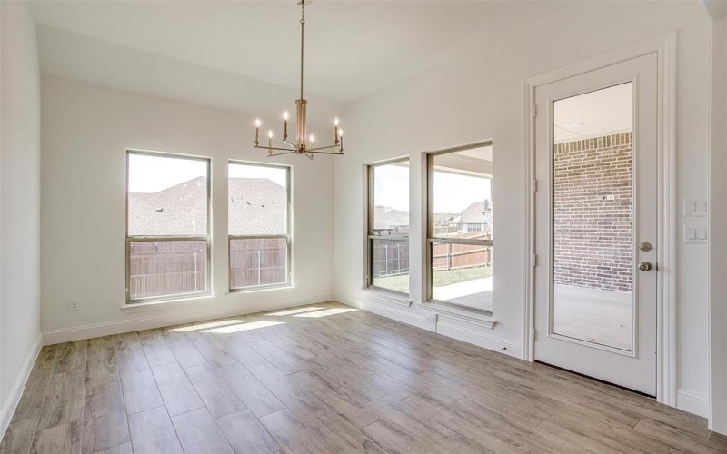 2488 Timber Hills Drive, Burleson, TX 76028, 5 Habitaciones Habitaciones , ,3 BañosBaños,Residential,En Venta,2488 Timber Hills Drive,20654055