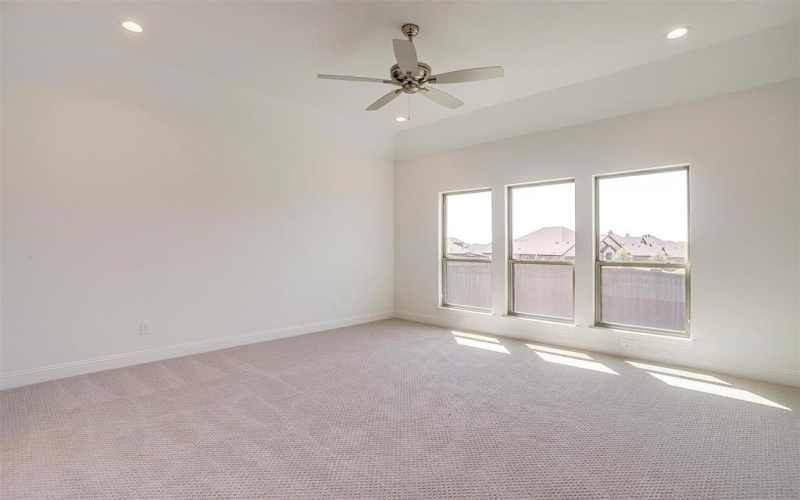 2488 Timber Hills Drive, Burleson, TX 76028, 5 Habitaciones Habitaciones , ,3 BañosBaños,Residential,En Venta,2488 Timber Hills Drive,20654055
