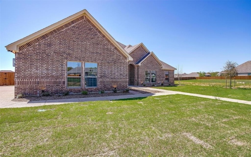 2488 Timber Hills Drive, Burleson, TX 76028, 5 Habitaciones Habitaciones , ,3 BañosBaños,Residential,En Venta,2488 Timber Hills Drive,20654055
