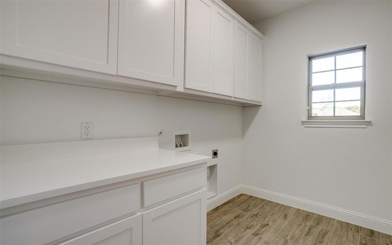 2488 Timber Hills Drive, Burleson, TX 76028, 5 Habitaciones Habitaciones , ,3 BañosBaños,Residential,En Venta,2488 Timber Hills Drive,20654055
