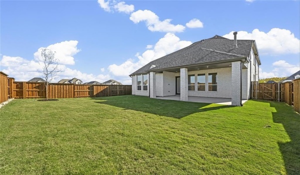 1818 Finn Avenue, Van Alstyne, TX 75495, 4 Habitaciones Habitaciones , ,5 BañosBaños,Residential,En Venta,1818 Finn Avenue,20610649