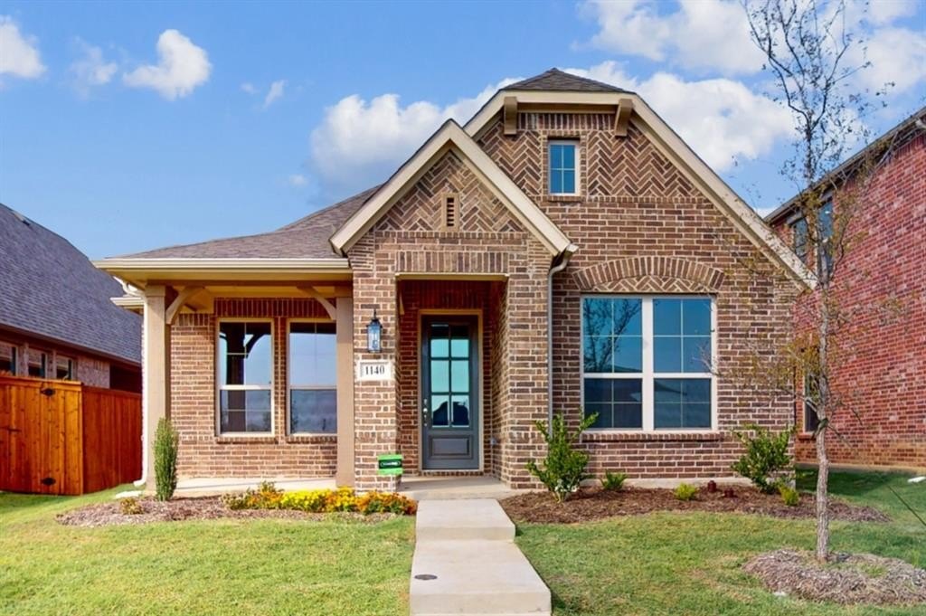 1140 South Hill Drive, Crowley, TX 76036, 3 Bedrooms Bedrooms, ,2 BathroomsBathrooms,Residential,For Sale,1140 South Hill Drive,20654834