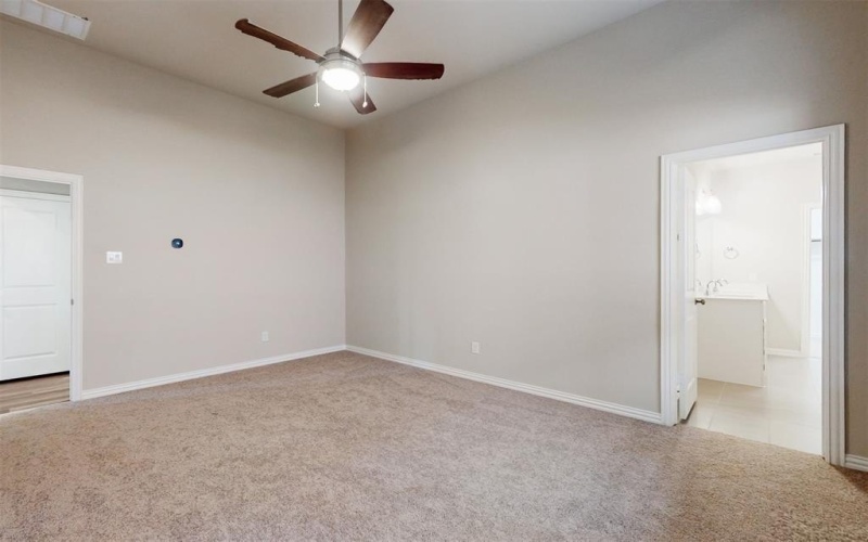 1140 South Hill Drive, Crowley, TX 76036, 3 Bedrooms Bedrooms, ,2 BathroomsBathrooms,Residential,For Sale,1140 South Hill Drive,20654834