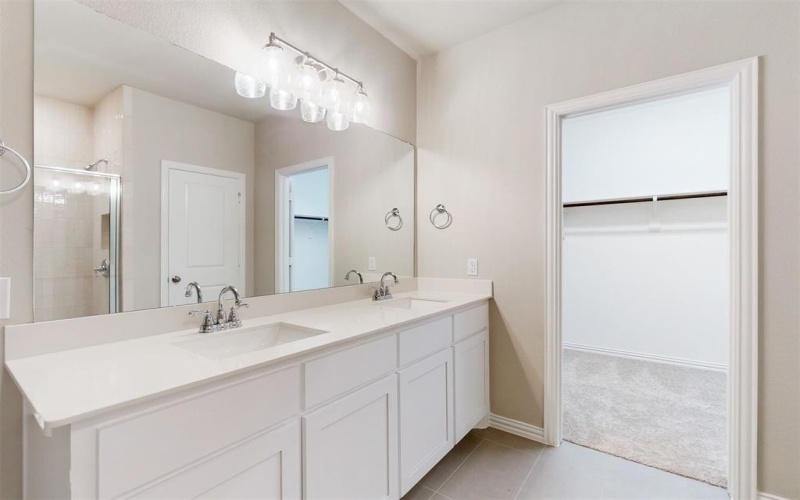 1140 South Hill Drive, Crowley, TX 76036, 3 Bedrooms Bedrooms, ,2 BathroomsBathrooms,Residential,For Sale,1140 South Hill Drive,20654834