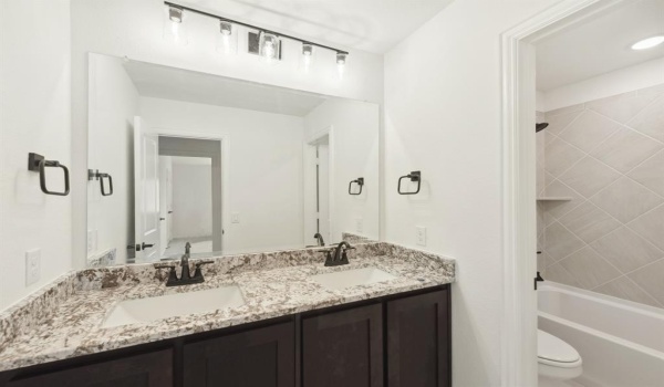9529 Lanshire Lane, Fort Worth, TX 76131, 5 Bedrooms Bedrooms, ,3 BathroomsBathrooms,Residential,For Sale,9529 Lanshire Lane,20654966