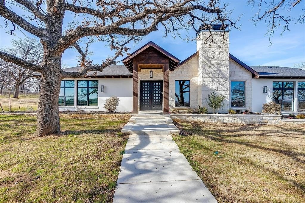 2245 SW Wilshire Boulevard, Burleson, TX 76028, 5 Habitaciones Habitaciones , ,5 BañosBaños,Residential,En Venta,2245 SW Wilshire Boulevard,20519830