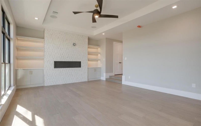 2245 SW Wilshire Boulevard, Burleson, TX 76028, 5 Habitaciones Habitaciones , ,5 BañosBaños,Residential,En Venta,2245 SW Wilshire Boulevard,20519830
