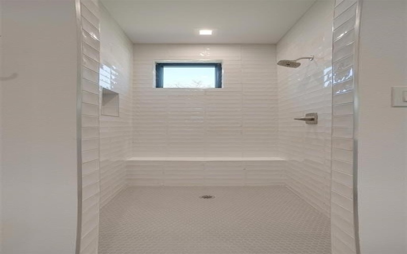 2245 SW Wilshire Boulevard, Burleson, TX 76028, 5 Habitaciones Habitaciones , ,5 BañosBaños,Residential,En Venta,2245 SW Wilshire Boulevard,20519830