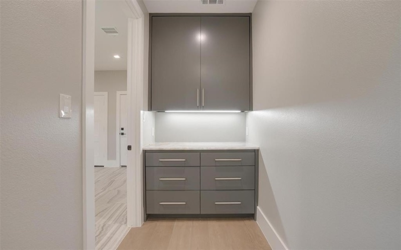 2245 SW Wilshire Boulevard, Burleson, TX 76028, 5 Habitaciones Habitaciones , ,5 BañosBaños,Residential,En Venta,2245 SW Wilshire Boulevard,20519830
