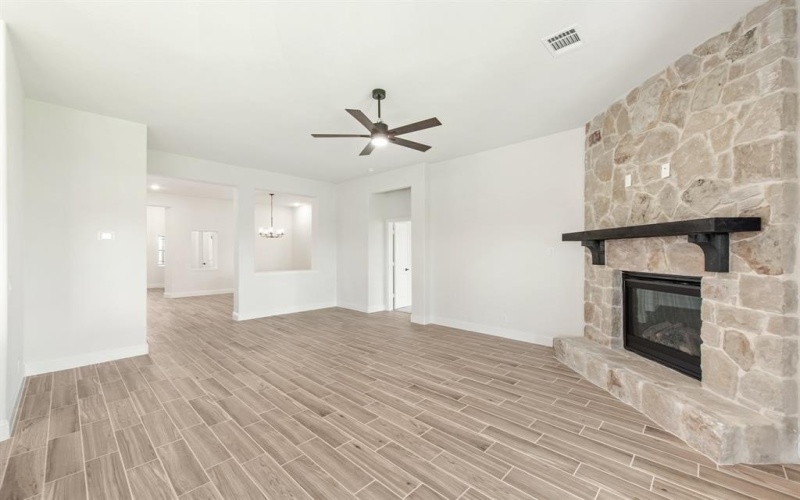 1352 Beaumont Lane, Red Oak, TX 75154, 3 Habitaciones Habitaciones , ,2 BañosBaños,Residential,En Venta,1352 Beaumont Lane,20535318