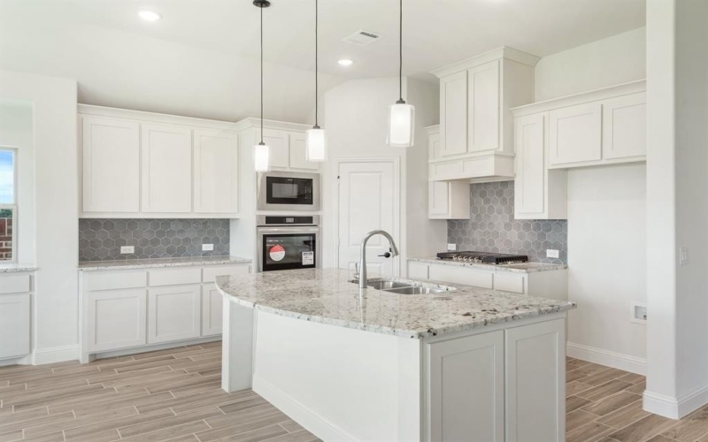 1352 Beaumont Lane, Red Oak, TX 75154, 3 Habitaciones Habitaciones , ,2 BañosBaños,Residential,En Venta,1352 Beaumont Lane,20535318