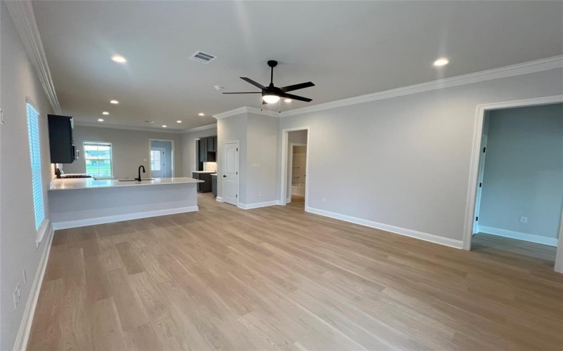 27 VENECIA Court, Bossier City, LA 71111, 4 Habitaciones Habitaciones , ,2 BañosBaños,Residential,En Venta,27 VENECIA Court,20657279